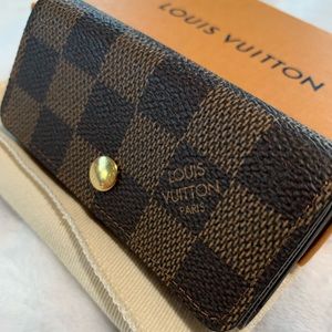 Authentic Louis Vuitton 4 Key Holder Damier Ebene